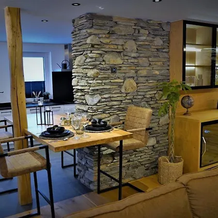 Cozy Forest Wellness شقة سينت فيث