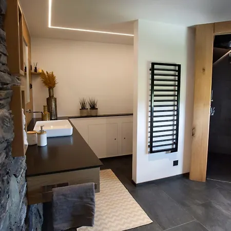 Apartamento Cozy Forest Wellness *